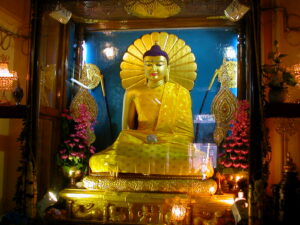 bihar-Mahabodhi-Temple-Cen-at-Bodh-Gaya-The-Most-Revered-of-All-Buddhist-Sacred-Sites
